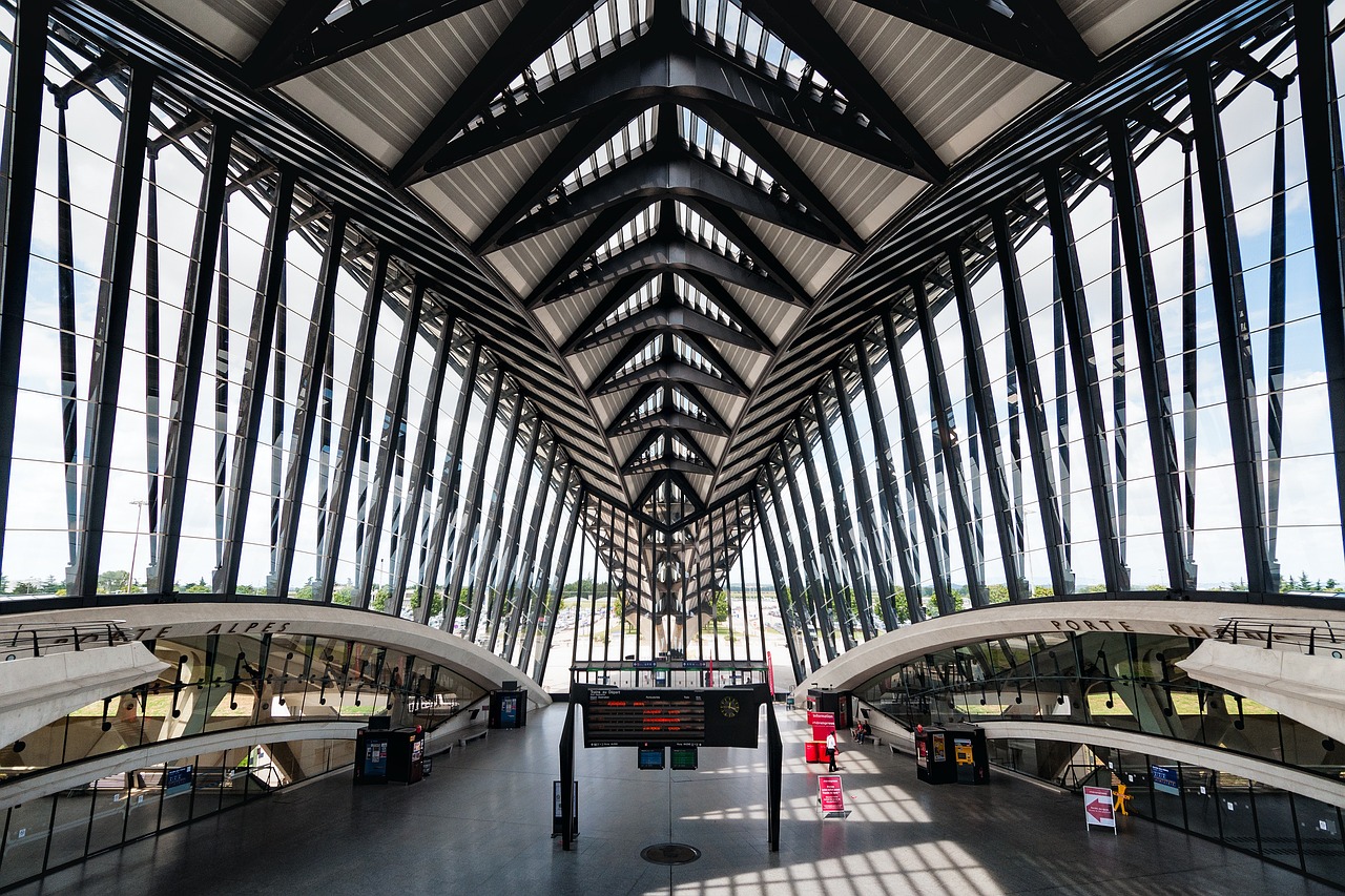 Partir en voyage depuis aéroport de Lyon